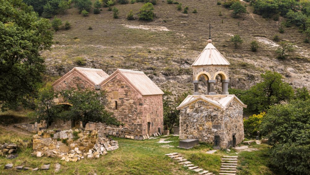 Արդշինբանկը և ՎԶԵԲ-ը ստորագրեցին ավելի քան 155 մլն դոլարի արժողությամբ վարկային պայմանագրեր